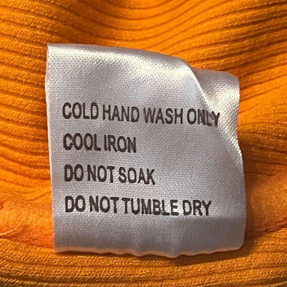Princess Polly Becca Long Sleeve Crop Top | Orange | Size 2 - Picture 8 of 8